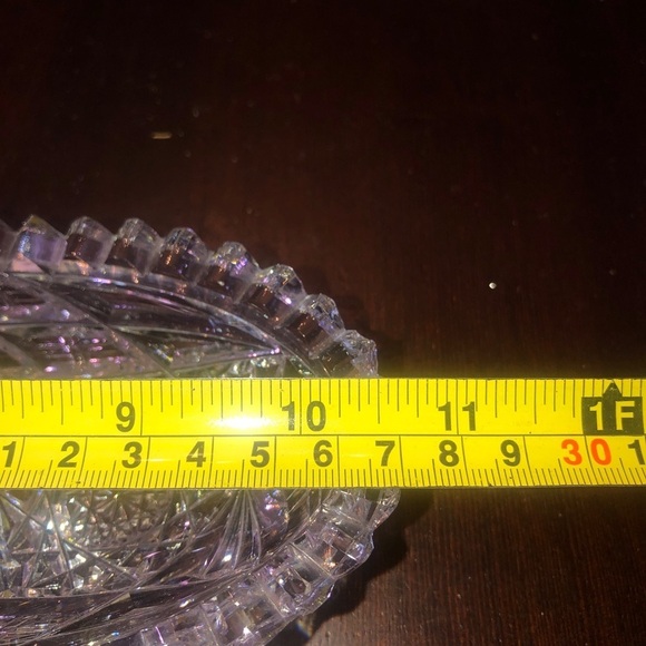 Lead Glass Crystal Dish. Nice Design. Like New - Picture 4 of 5